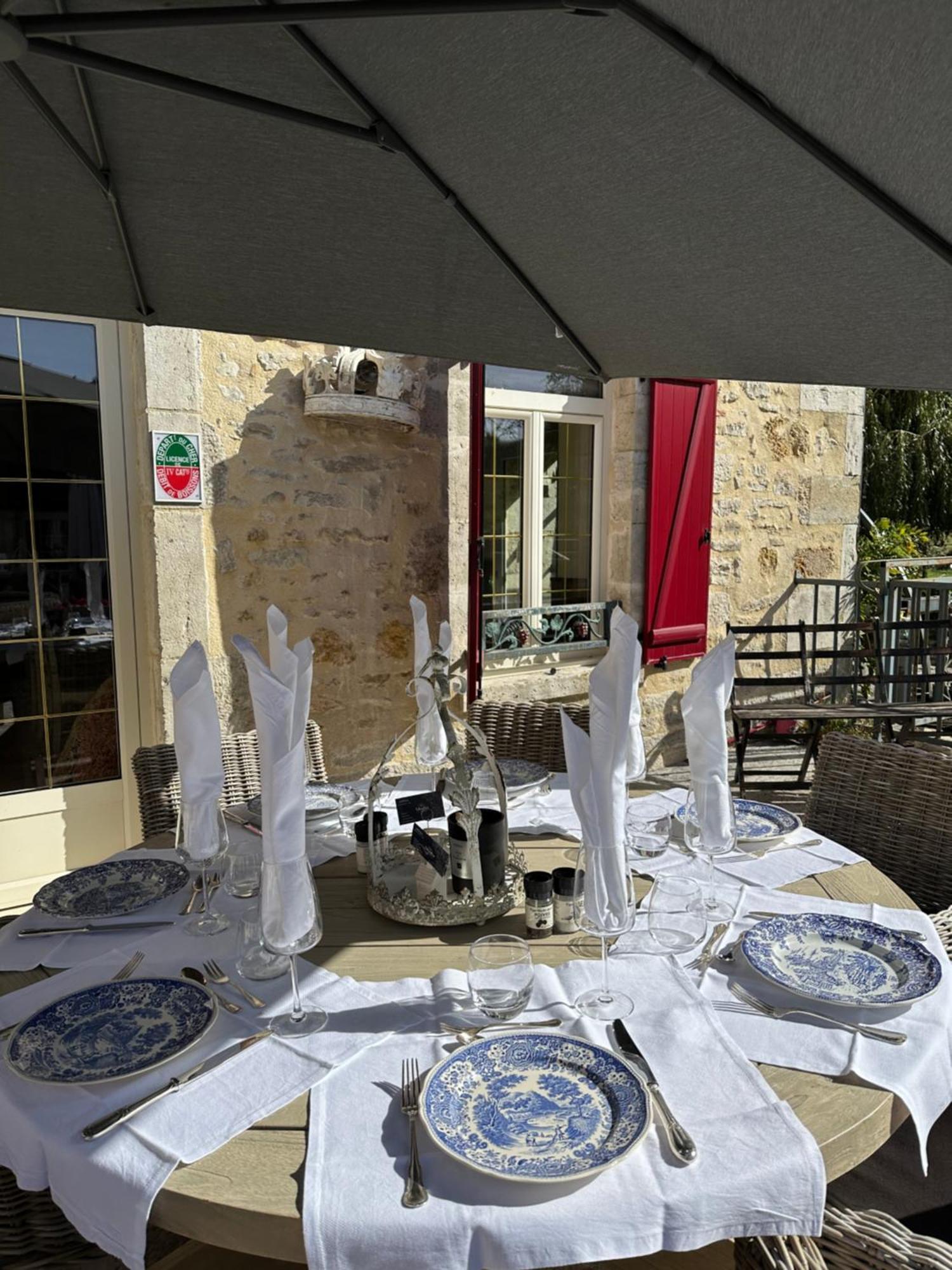 Moulin Le Fleurie Hotel Charenton-du-Cher Exterior photo