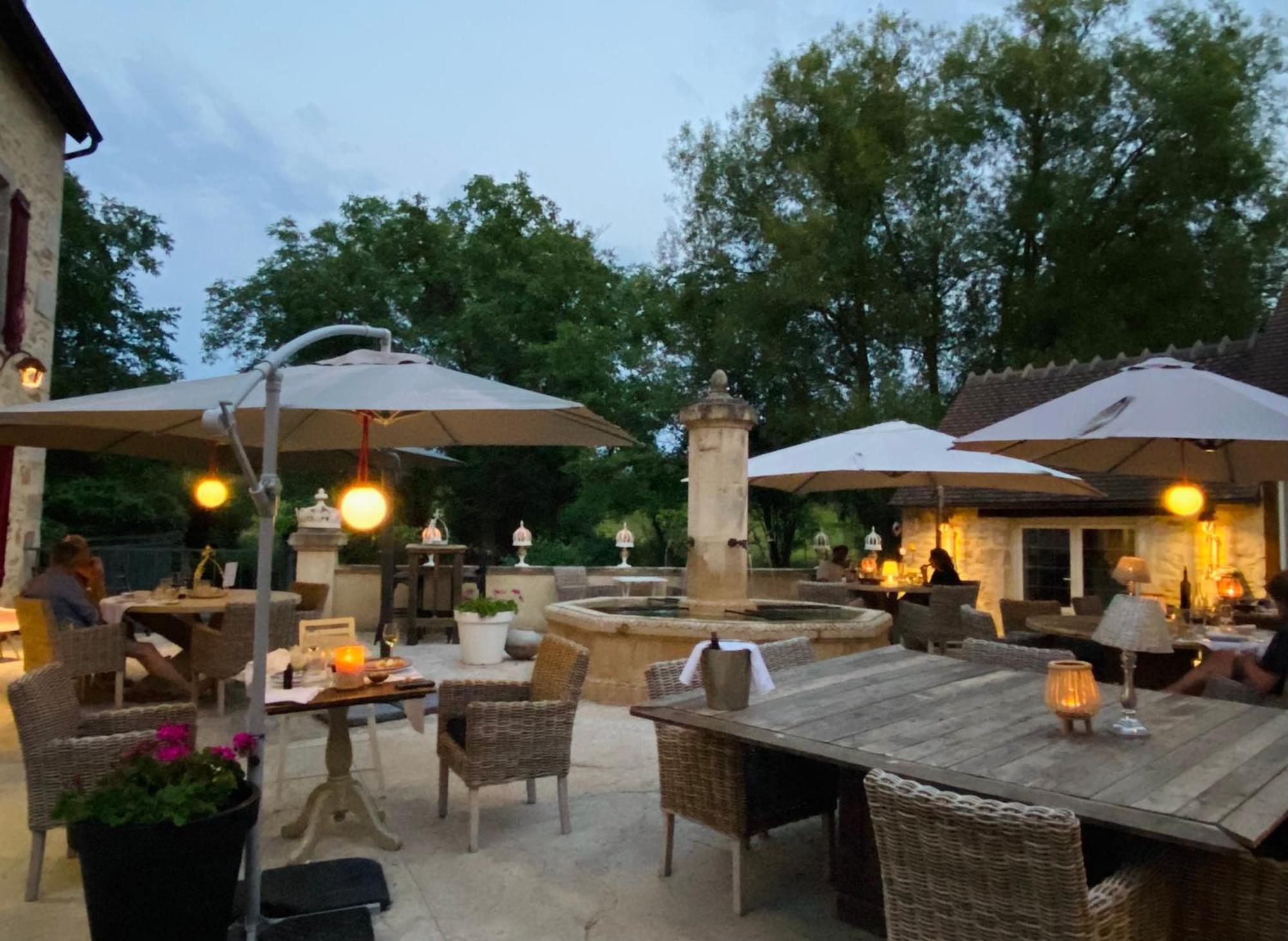 Moulin Le Fleurie Hotel Charenton-du-Cher Exterior photo